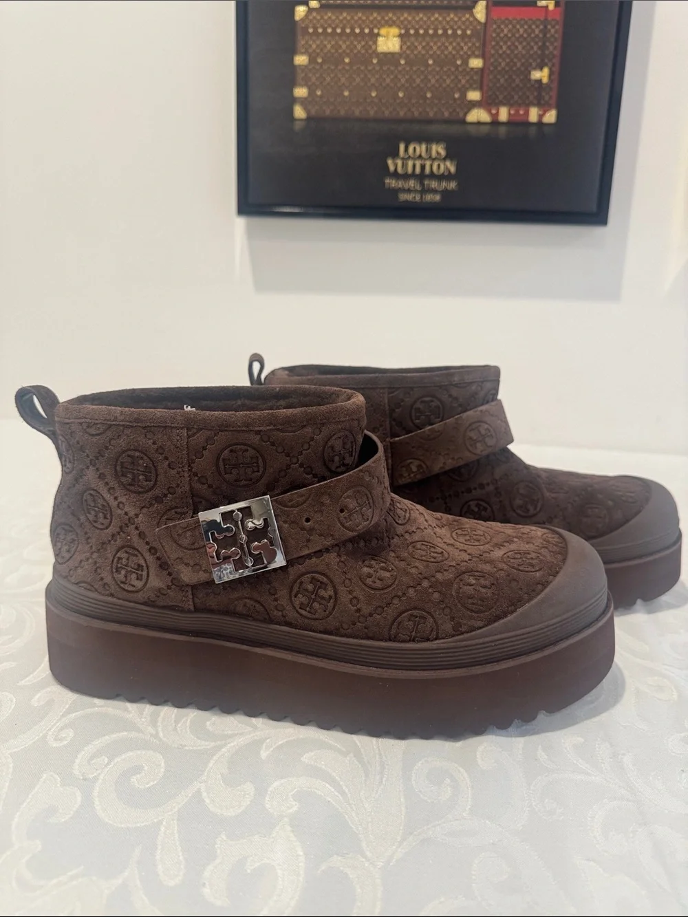 Tory Burch Shearling Lined Platform Boot. Ladies 10
